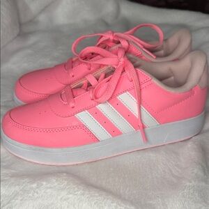 Adidas Kids Sneakers in Pink and White
